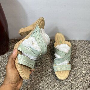Born Emden Stacked Heel Sandals Women's Size 40.5 US 9 Strappy Sea Green